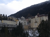 faded glamour of bad gastein sky line
